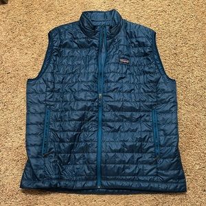 Blue men’s Patagonia vest